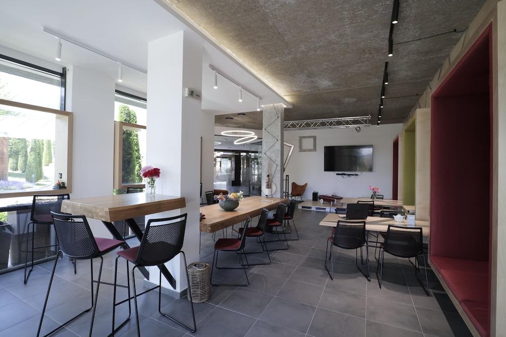 Pirin Residence