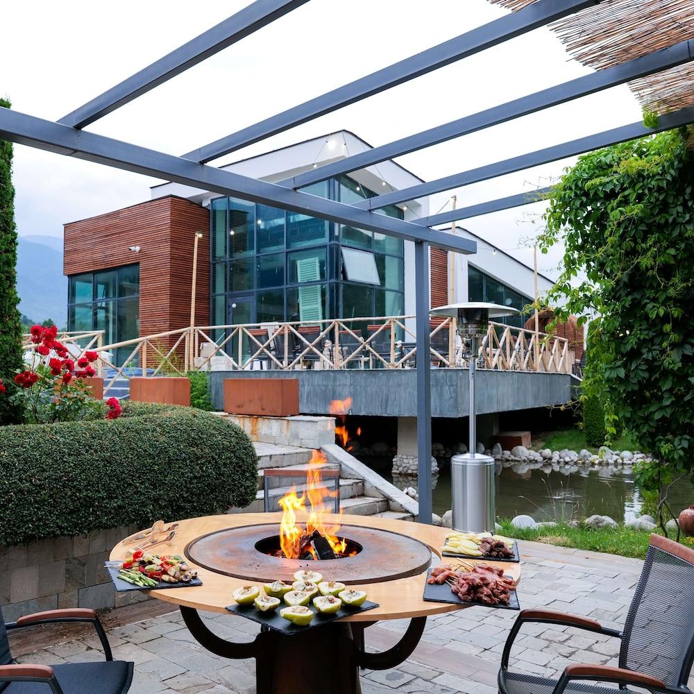 Pirin Residence