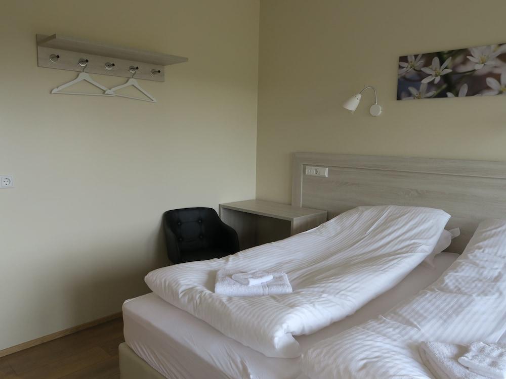 Dilksnes Guesthouse