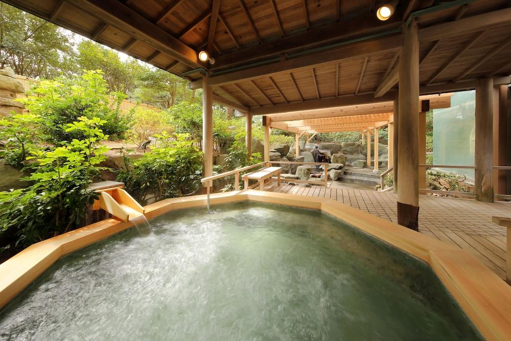 Kamogawakan Ryokan