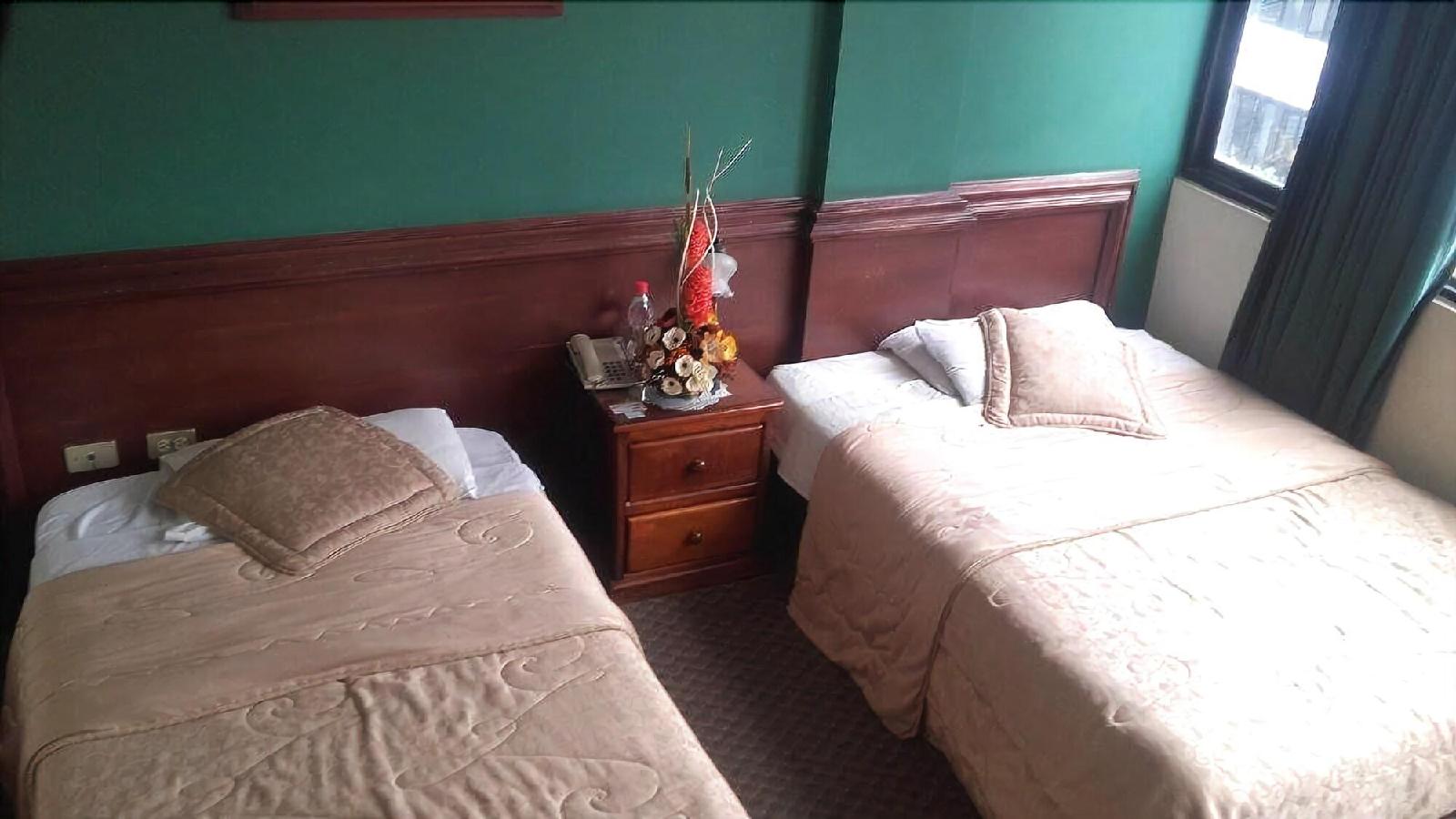 Colony Inn Hotel
