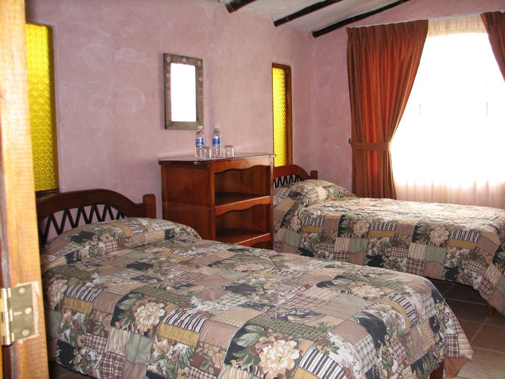 Hosteria El Encanto