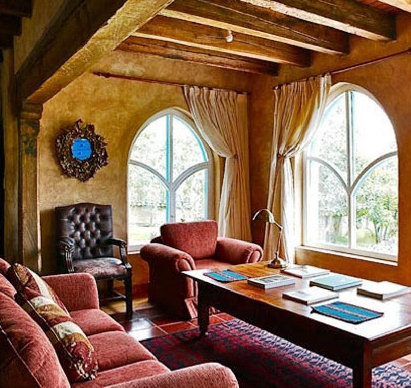 Las Palmeras Inn