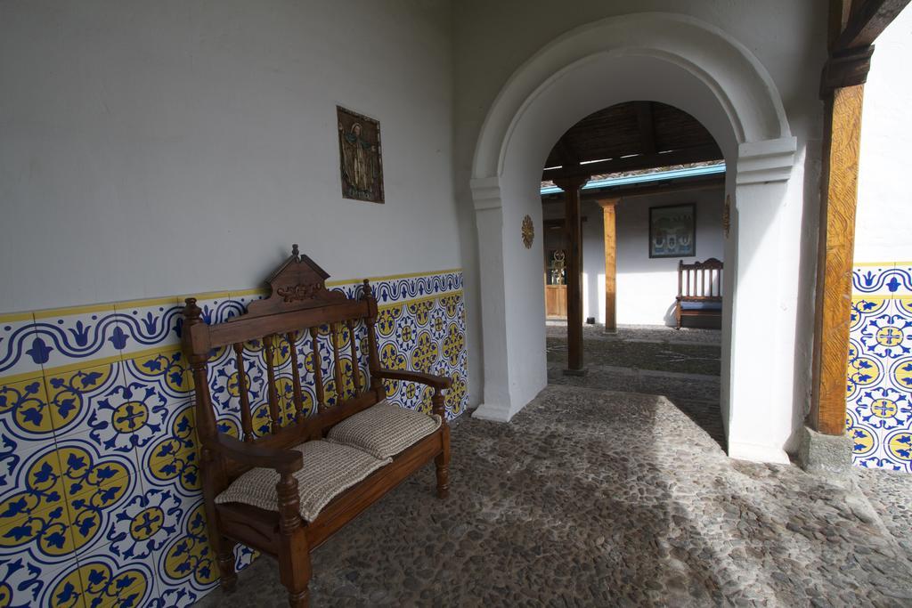 Las Palmeras Inn