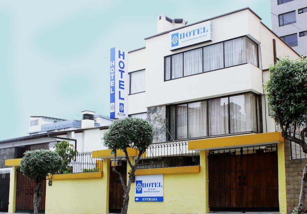 Altura Rooms & Suites