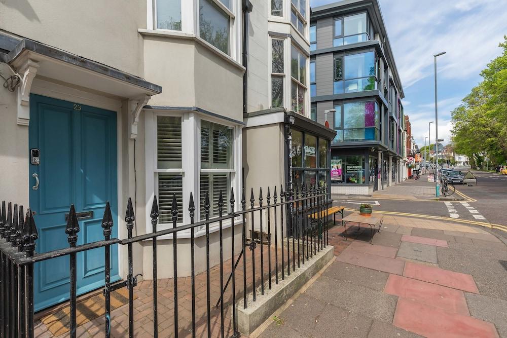 Brighton Getaways - Park View House