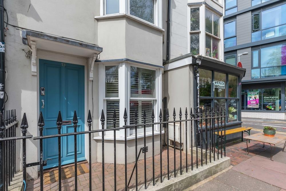 Brighton Getaways - Park View House