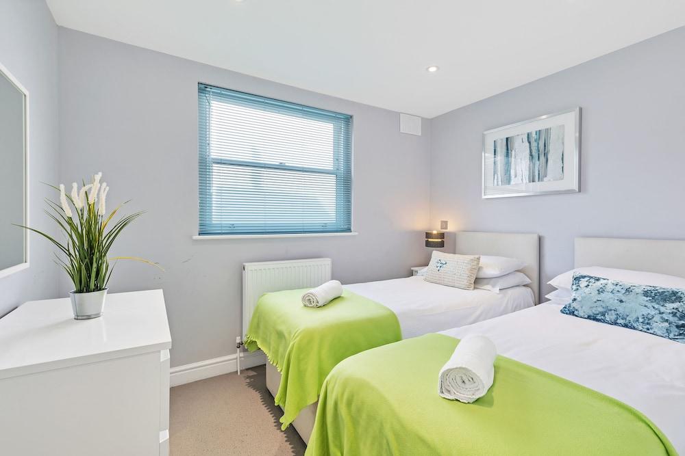 Brighton Getaways - Park View House