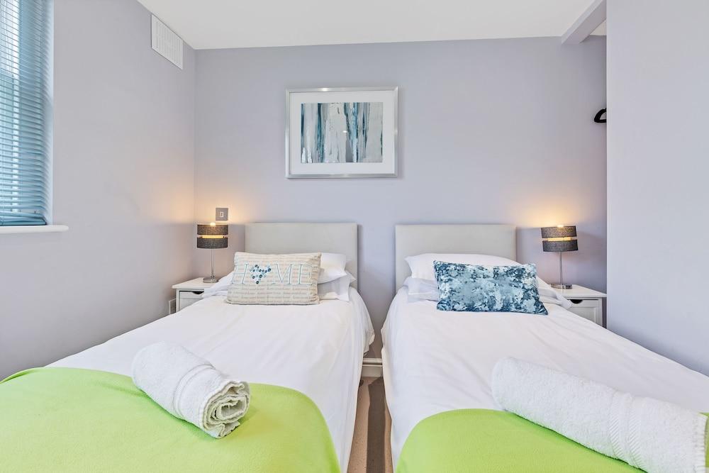 Brighton Getaways - Park View House