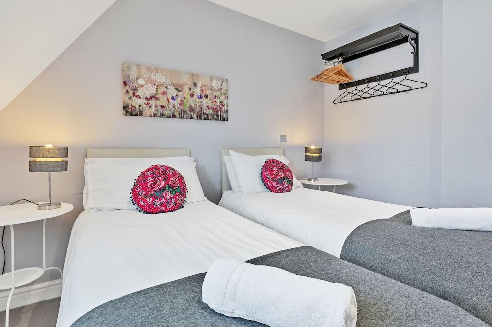 Brighton Getaways - Park View House