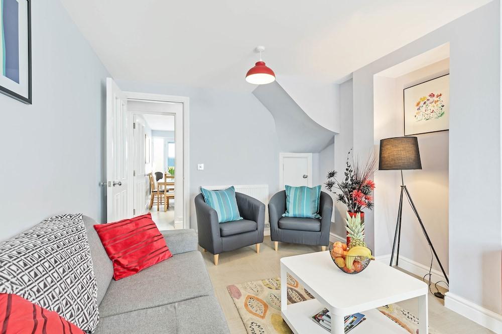 Brighton Getaways - Park View House