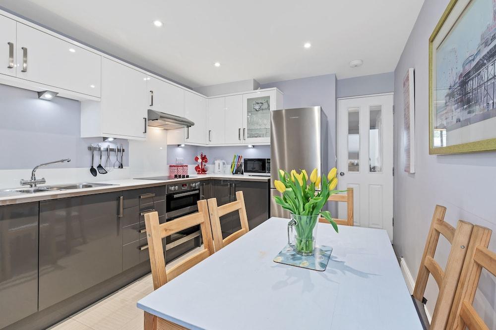 Brighton Getaways - Park View House