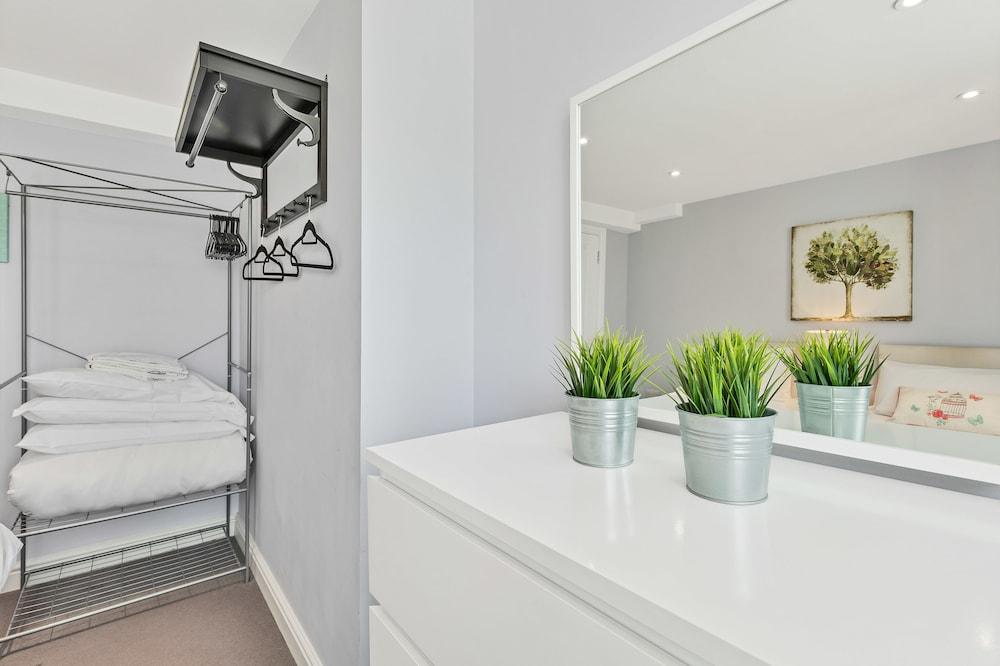 Brighton Getaways - Park View House