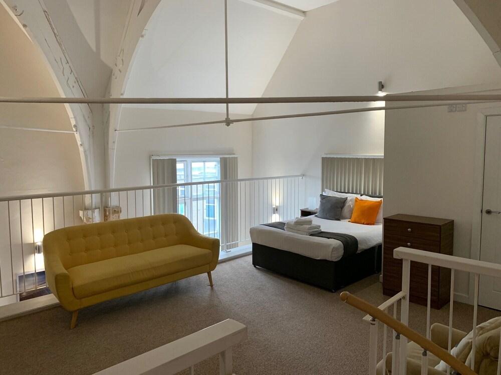 Charter House School Serviced Apartments