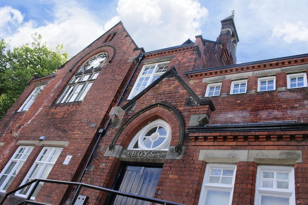 Charter House School Serviced Apartments