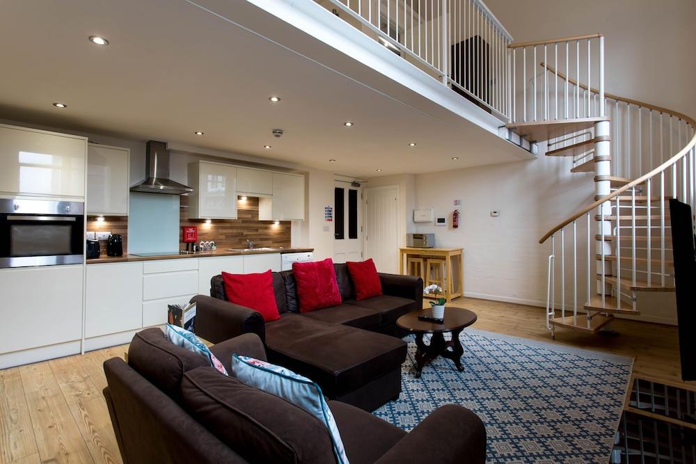 Charter House School Serviced Apartments