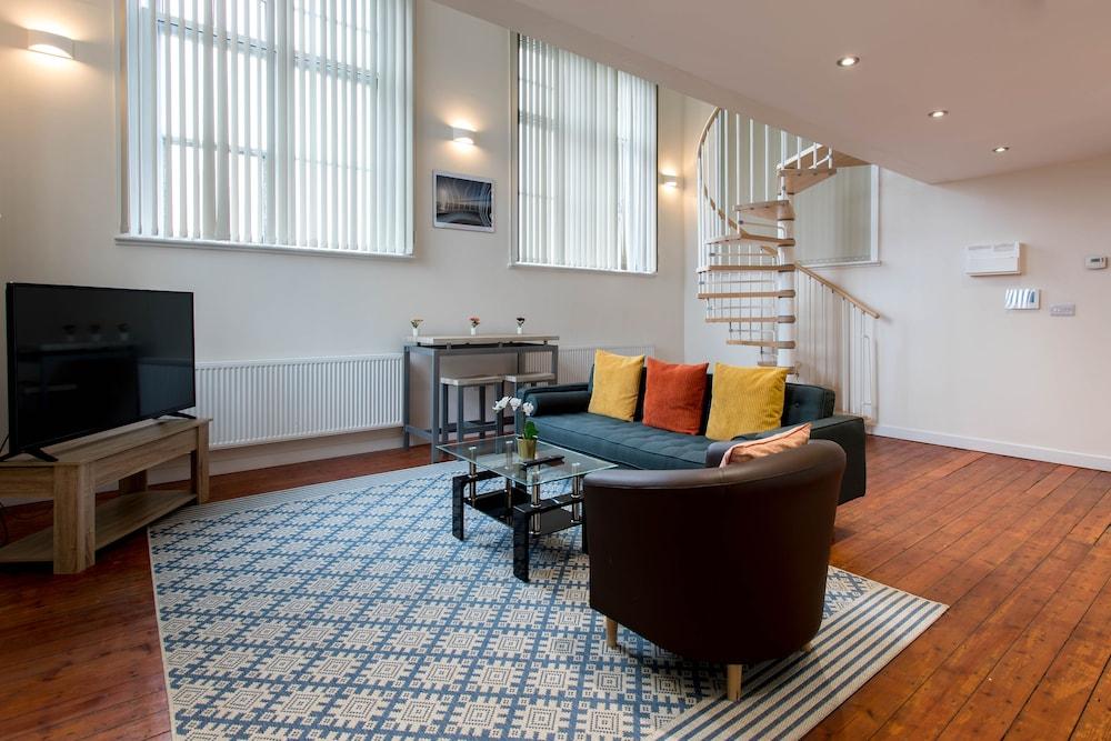 Charter House School Serviced Apartments