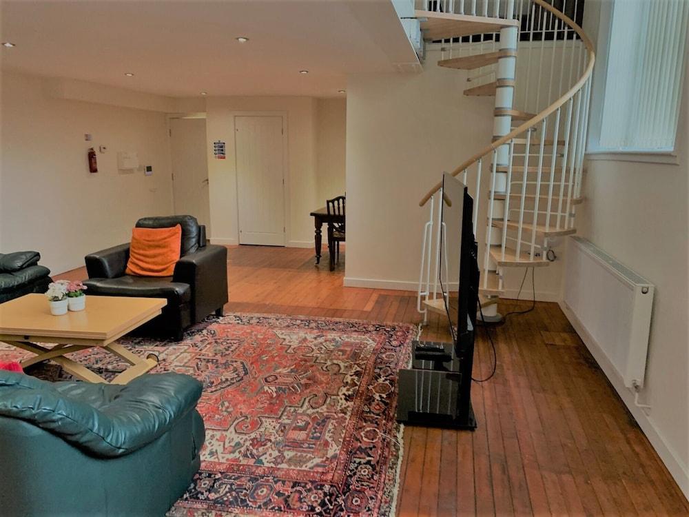 Charter House School Serviced Apartments