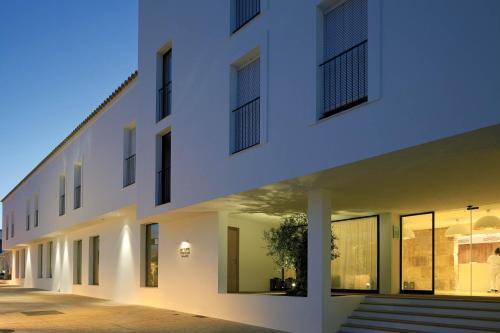Es Mares Hotel & Spa