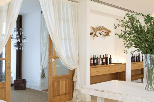 Es Mares Hotel & Spa