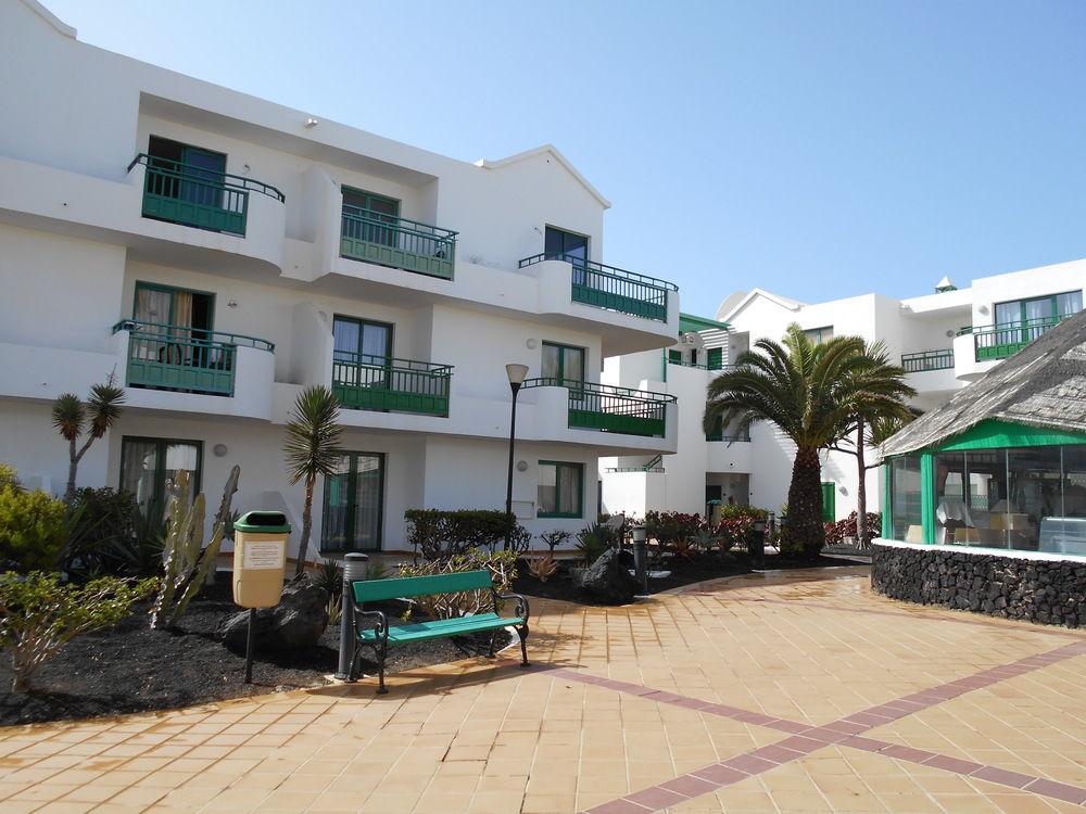 RealRent Costa Teguise Beach