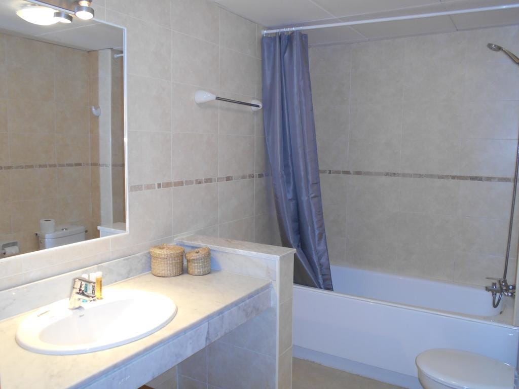 RealRent Costa Teguise Beach
