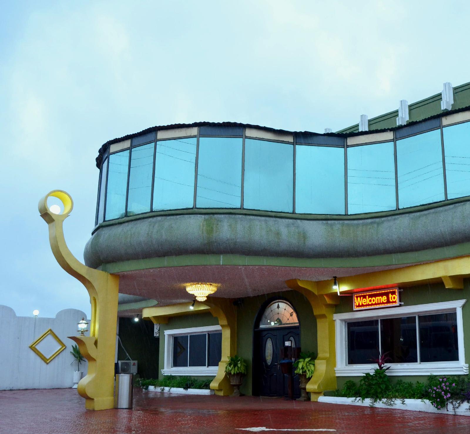 Executive Inn