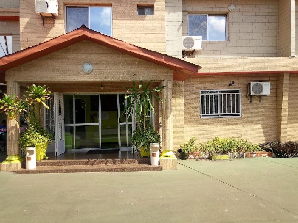 Zambezi Inn Hotel