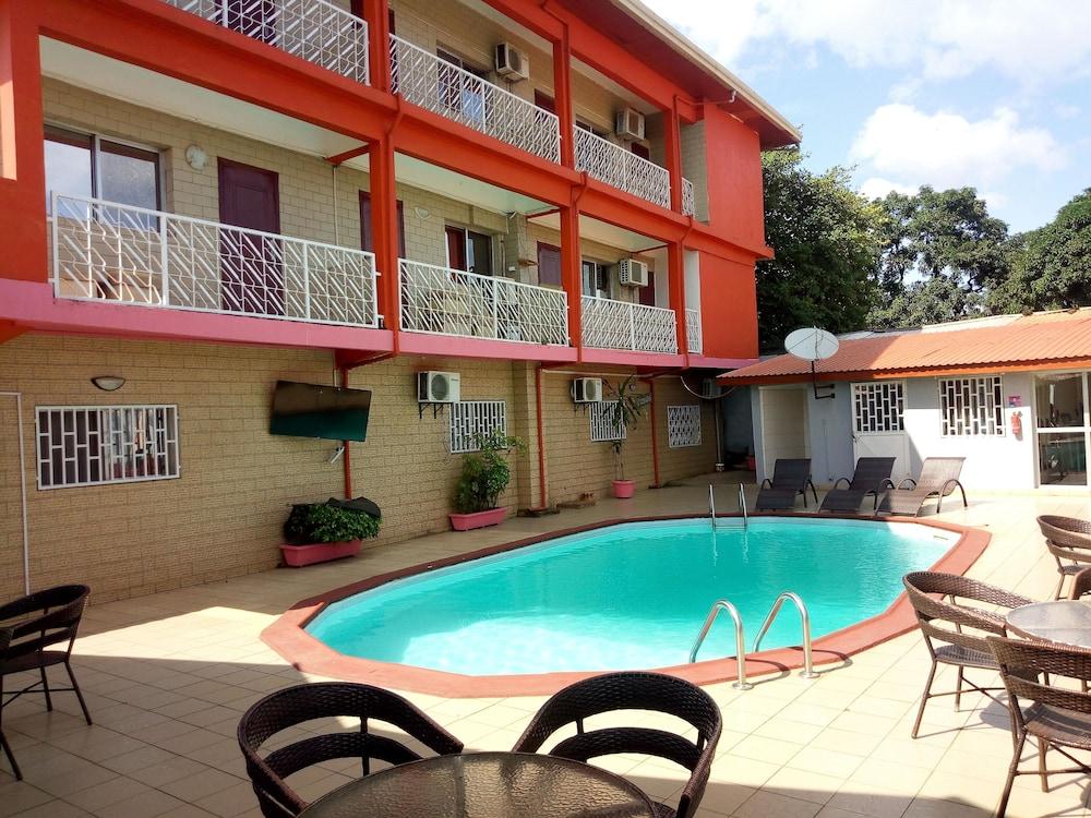 Zambezi Inn Hotel