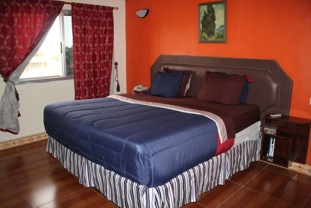 Zambezi Inn Hotel