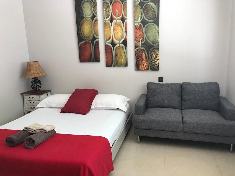 Residence Marina Beach Hotel
