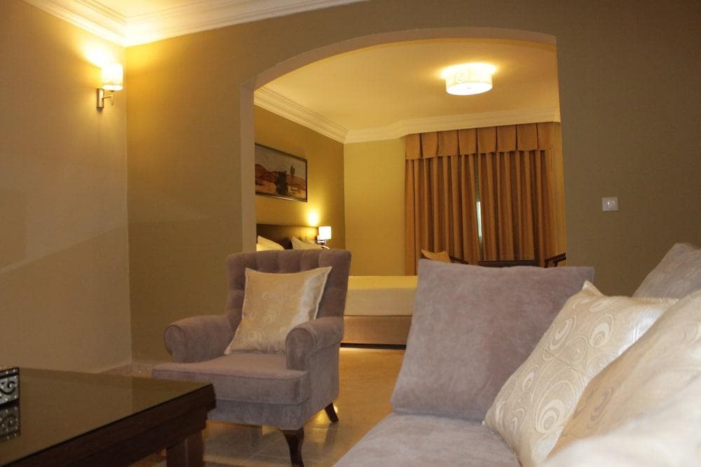 Mauri Center Hotel