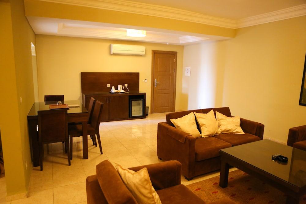 Mauri Center Hotel