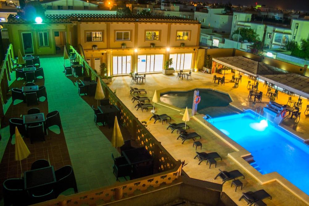 Mauri Center Hotel