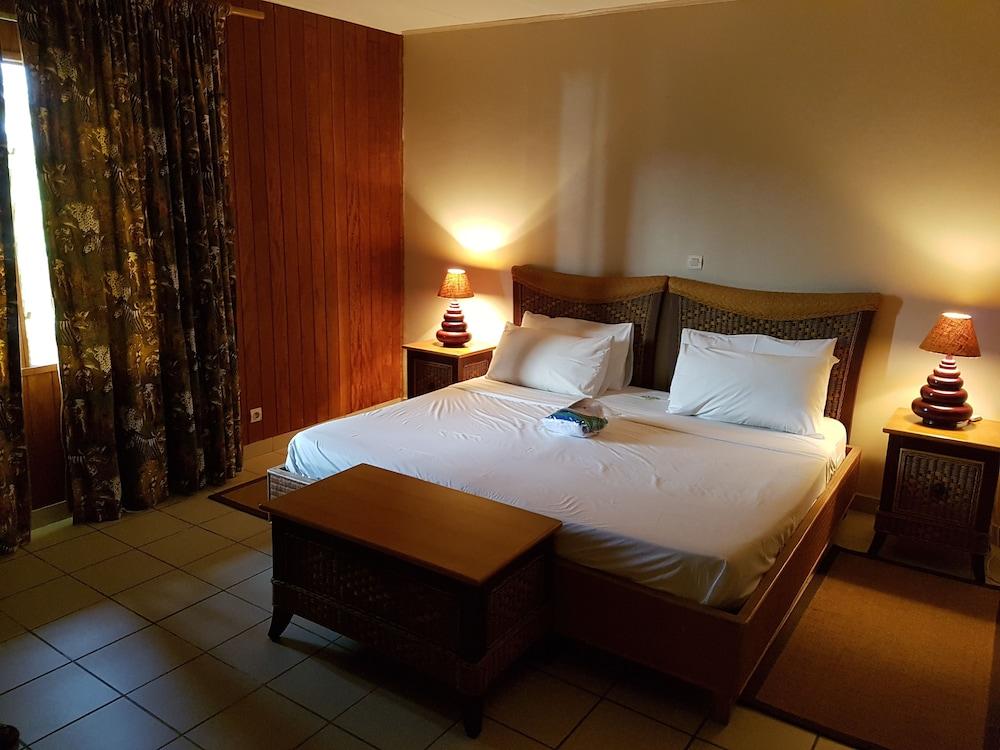 Lopé Hotel