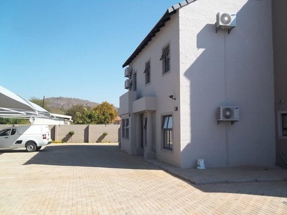 Regent Lodge