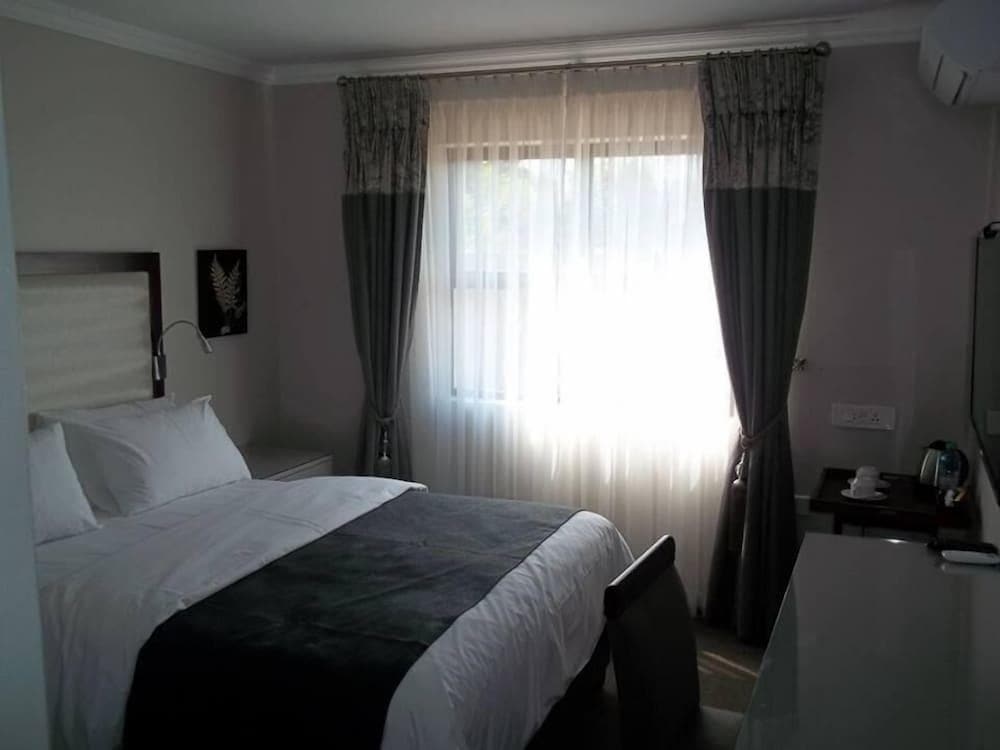 Regent Lodge