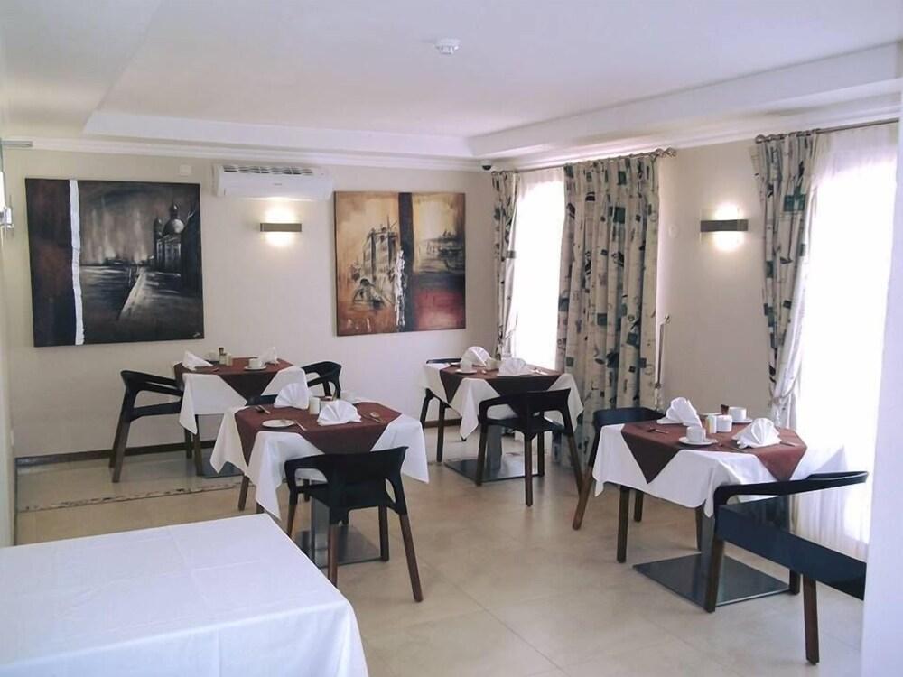 Regent Lodge