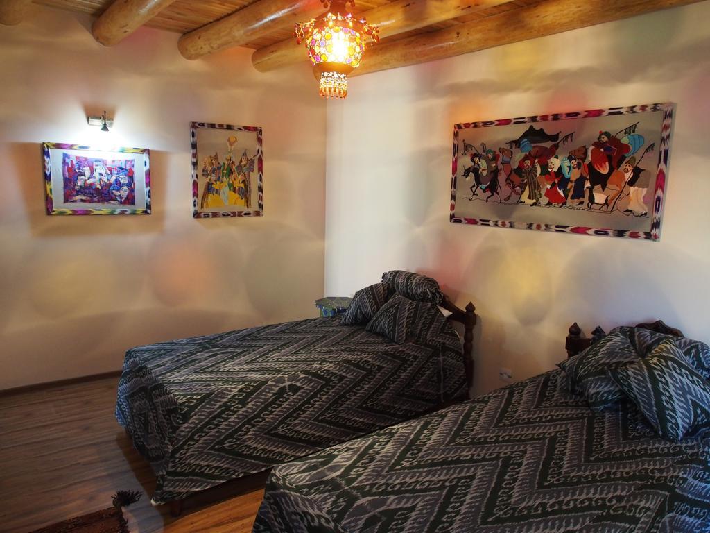Bibi Khanym Hotel