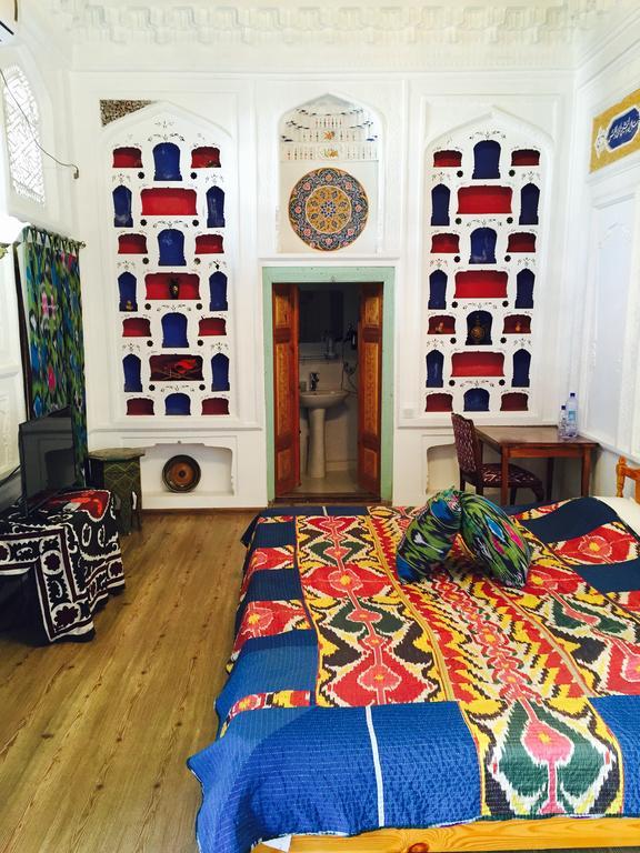 Bibi Khanym Hotel