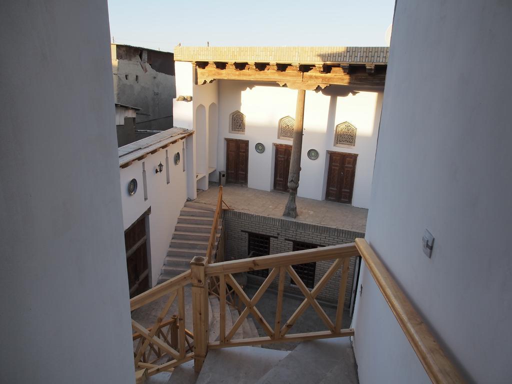 Bibi Khanym Hotel