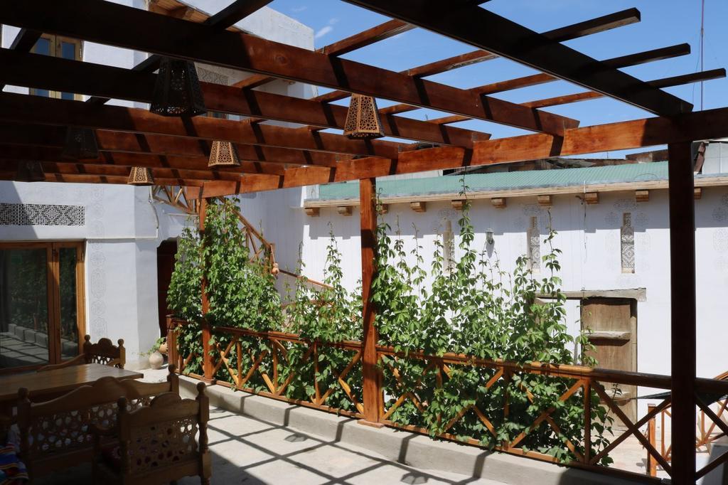 Bibi Khanym Hotel