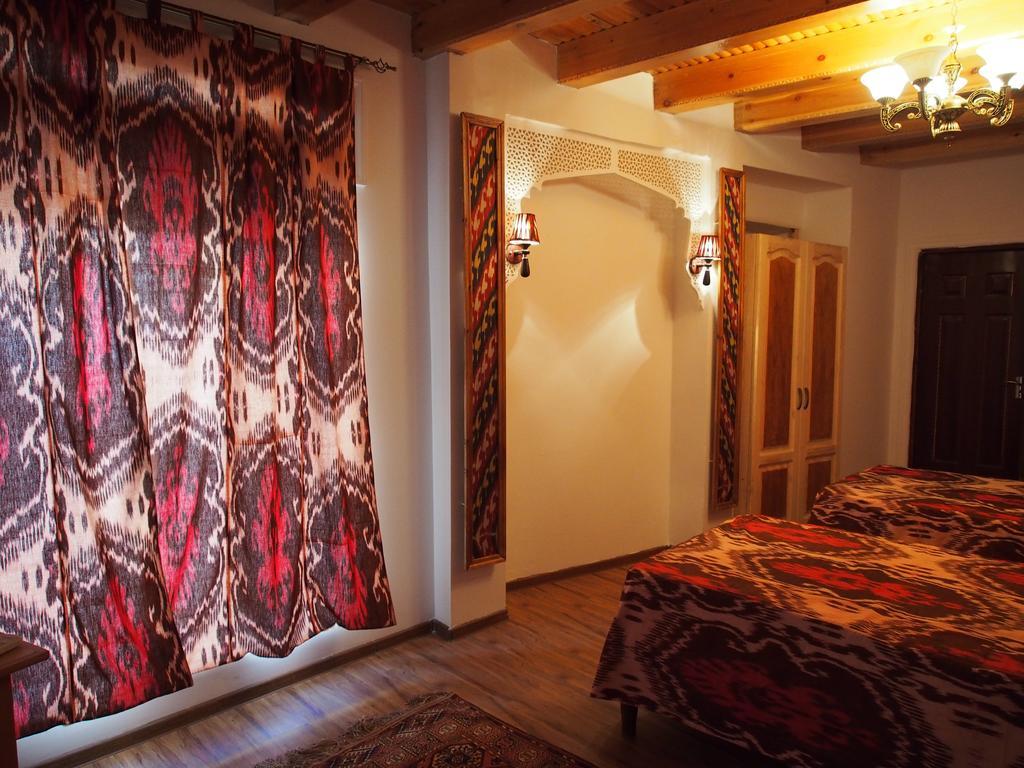 Bibi Khanym Hotel