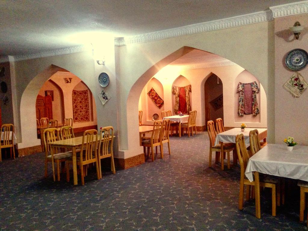 Caravan Hotel