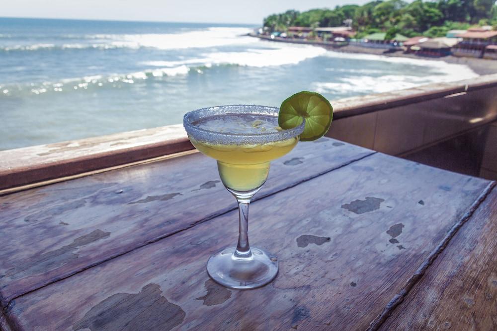 AST Surf Hotel