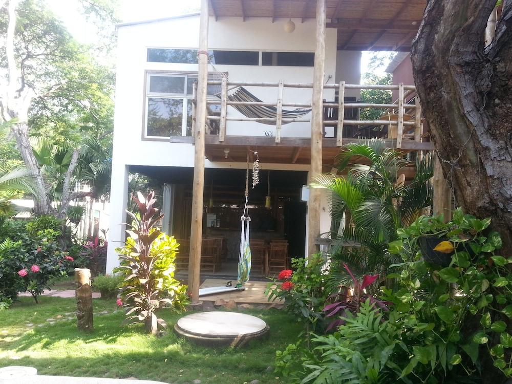 Eco del Mar Hotel