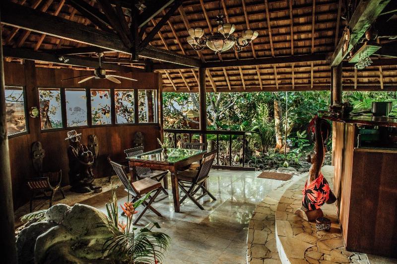 Rohotu Fare Lodge