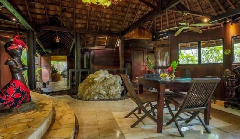 Rohotu Fare Lodge