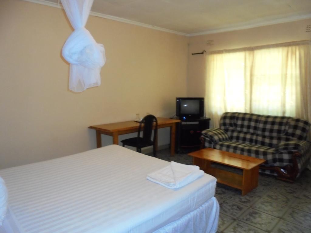 Fatmols Lodge