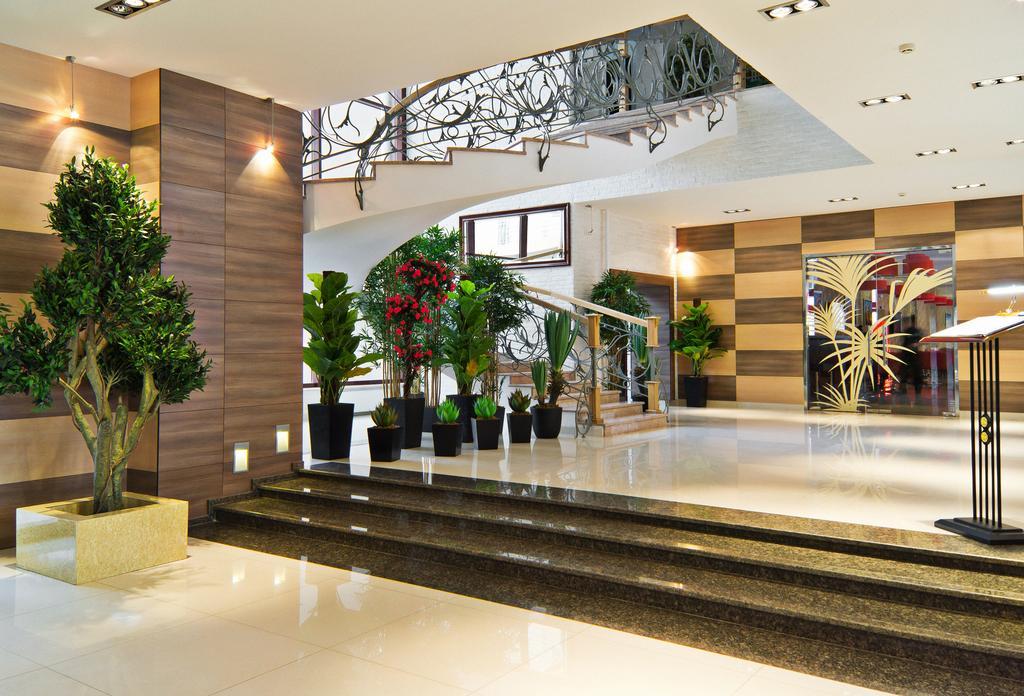 Hotel Russia